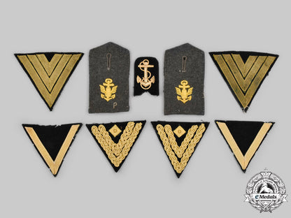 germany,_kriegsmarine._a_lot_of_kriegsmarine_uniform_insignia_c2021_872_mnc5452_1