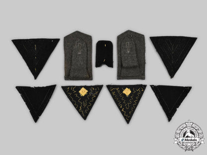 germany,_kriegsmarine._a_lot_of_kriegsmarine_uniform_insignia_c2021_873_mnc5454_1