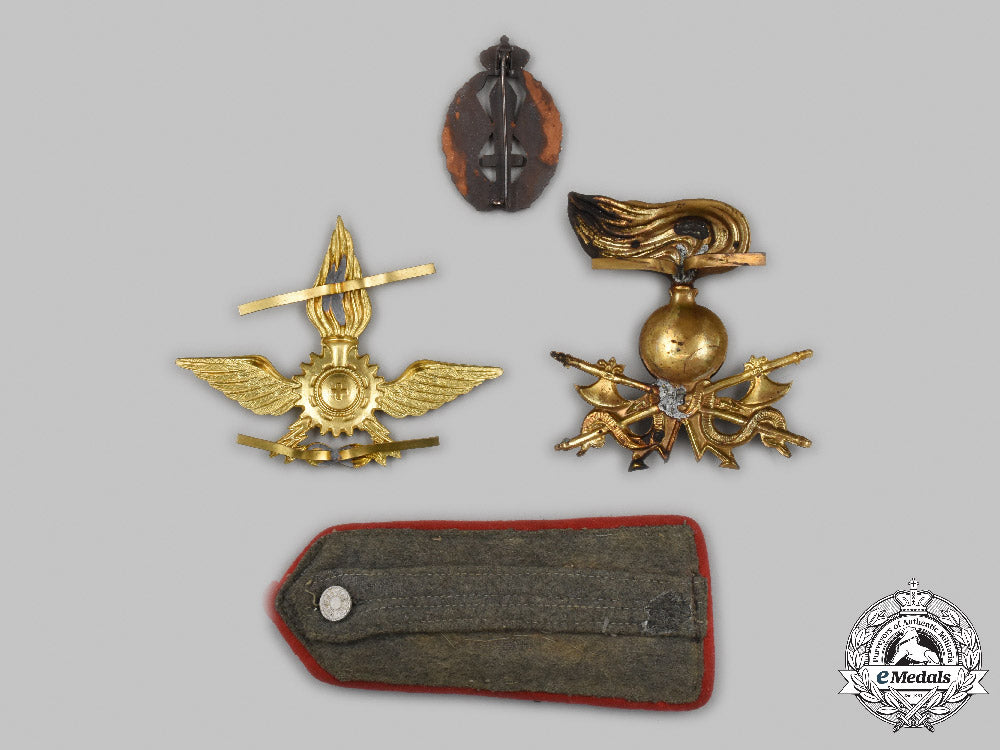 italy,_kingdom._a_lot_of_four_royal_italian_air_force_and_royal_italian_army_items_c2021_887emd_6377_1_1_1