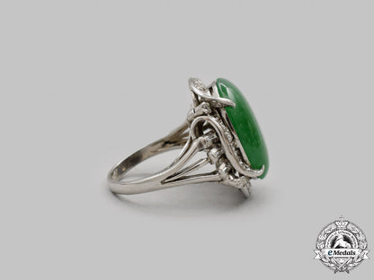 jewellery._a_jade&_diamond_ring_in_white_gold_c2021_888emd_4851_1