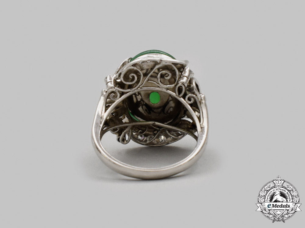 jewellery._a_jade&_diamond_ring_in_white_gold_c2021_889emd_4852_1