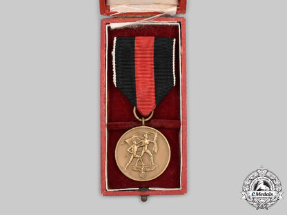 germany,_wehrmacht._a_sudetenland_medal,_with_case_c2021_900_mnc5254