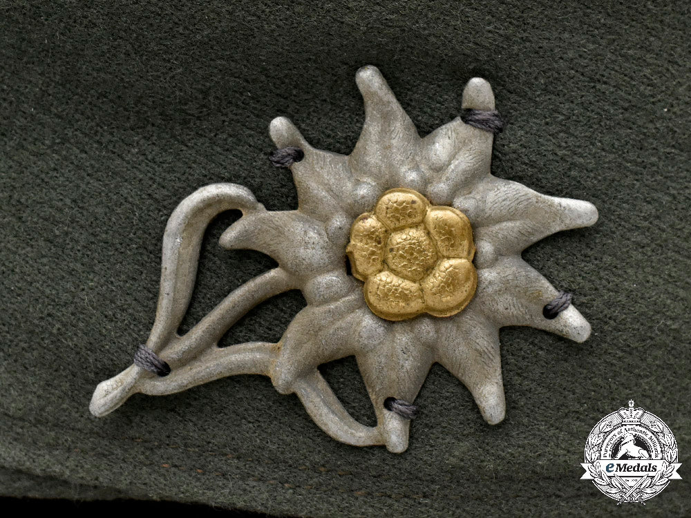 germany,_heer._a_gebirgsjäger_officer’s_upgraded_m43_field_cap_c2021_927_mnc8612_1