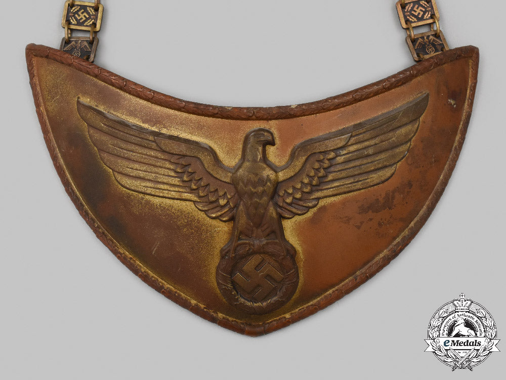 germany,_nsdap._a_standard_bearer’s_gorget,_by_frank&_reif_c2021_938emd_8957