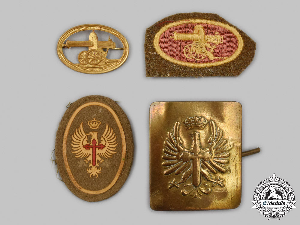 spain._a_lot_of_four_armed_forces_items_c2021_968emd_6598_1