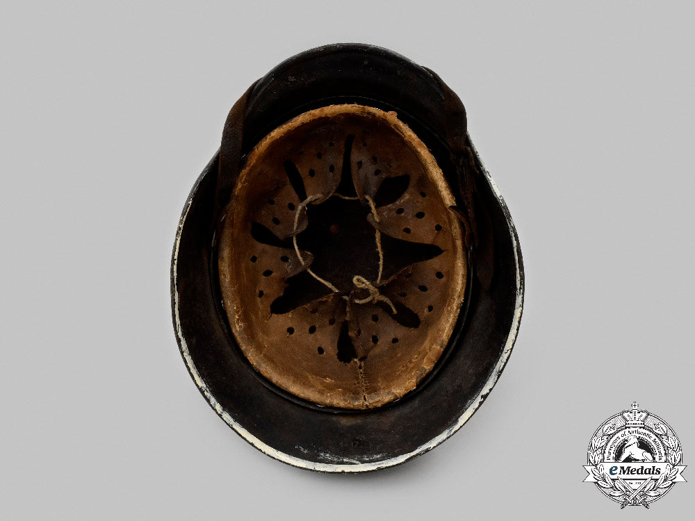 germany,_heer._an_m40_stahlhelm_with_field-_applied_camouflage_c2021_980_mnc8694