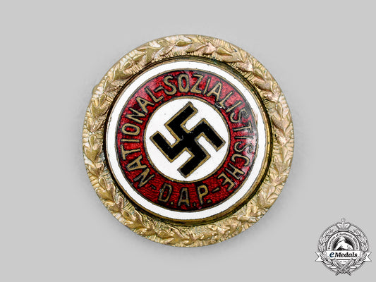 germany,_nsdap._a_golden_party_badge,_small_version,_by_josef_fuess_c20257_mnc8364_1