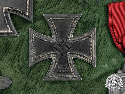 germany,_ss._a_rare_and_unique_award_pillow_from_the_estate_of_ss-_hauptscharführer_karl_paar_c20262_mnc3938_1