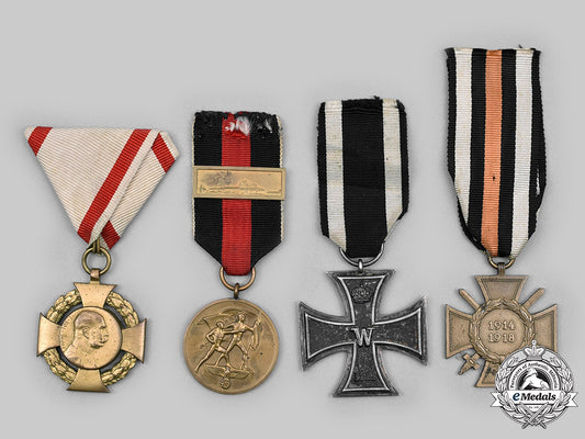 germany._a_lot_of_service_medals_c20302_mnc4175