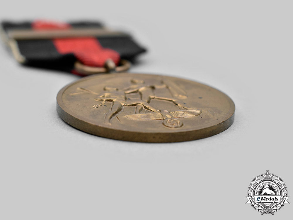 germany._a_lot_of_service_medals_c20305_mnc4183