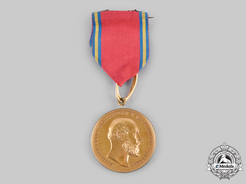 mecklenburg-_schwerin,_grand_duchy._a_friedrich_franz_ii_bronze_merit_medal,_with_case,_by_kullrich,_c.1900_c20312_emd1844