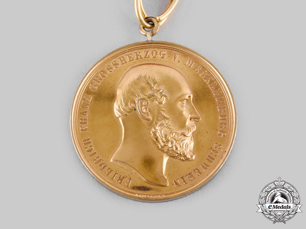 mecklenburg-_schwerin,_grand_duchy._a_friedrich_franz_ii_bronze_merit_medal,_with_case,_by_kullrich,_c.1900_c20313_emd1846