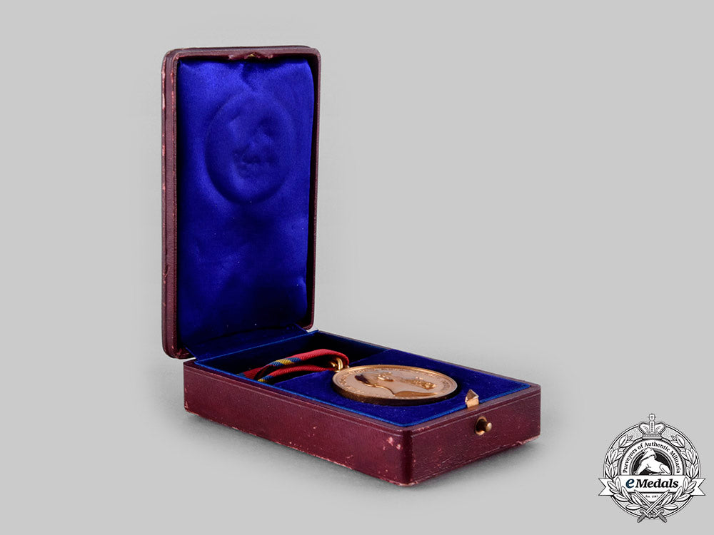 mecklenburg-_schwerin,_grand_duchy._a_friedrich_franz_ii_bronze_merit_medal,_with_case,_by_kullrich,_c.1900_c20319_emd1832