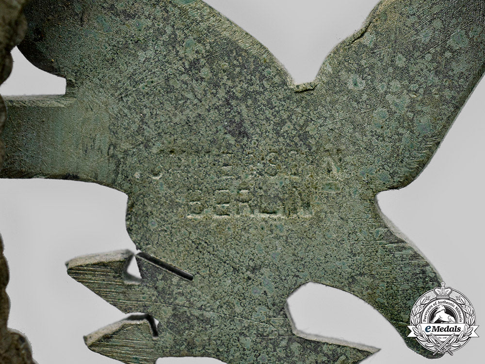 germany,_luftwaffe._an_air_gunner's&_flight_engineer's_badge,_by_jmme&_sohn_berlin_c20319_mnc5427_1_1