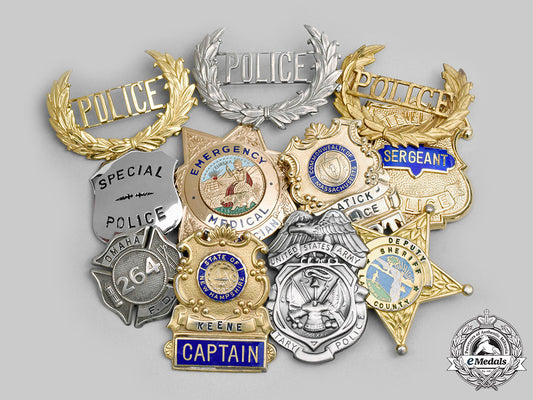 united_states._a_lot_of_eleven_police,_fire_and_paramedic_departmental_badges_c20323_mnc9806