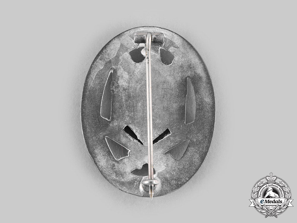 germany,_wehrmacht._a_general_assault_badge_c20342_emd7448_1_1