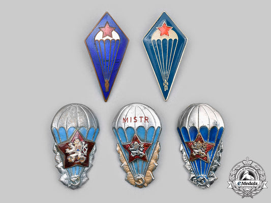 czechoslovakia,_socialist_republic._a_lot_of_five_parachutist_badges_c.1960_s-1980_s_c20347_mnc4310