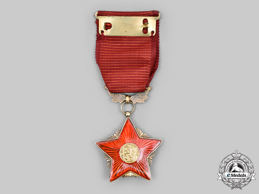 czechoslovakia,_socialist_republic._order_of_the_red_banner_c20363_mnc4366