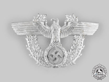 germany,_ordnungspolizei._a_shako_insignia_c20370_emd7546_1