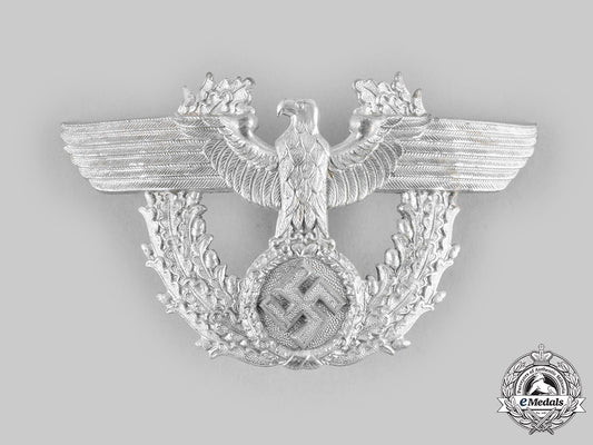 germany,_ordnungspolizei._a_shako_insignia_c20370_emd7546_1