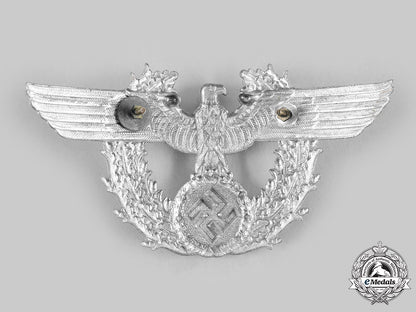 germany,_ordnungspolizei._a_shako_insignia_c20371_emd7549_1