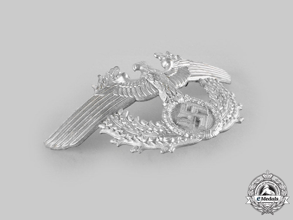 germany,_ordnungspolizei._a_shako_insignia_c20372_emd7553_1