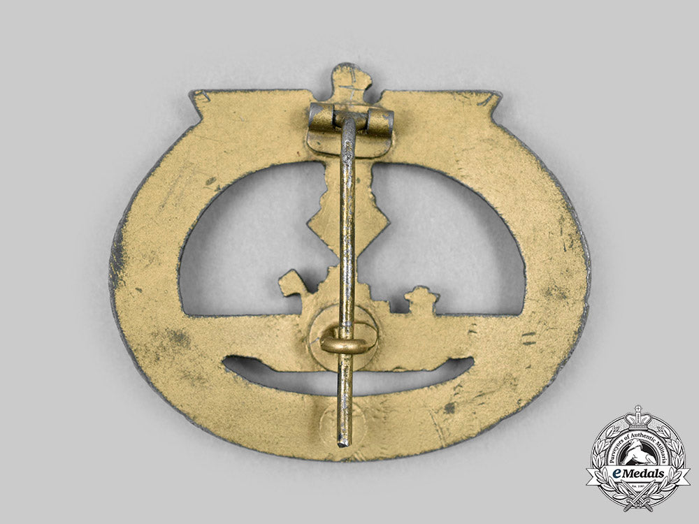germany,_kriegsmarine._a_submarine_war_badge,_by_e._ferd._wiedmann_c20372_mnc5998