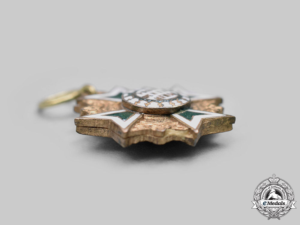 saxony,_kingdom._an_order_of_the_rue_crown,_miniature,_c.1900_c20379_mnc1008_1