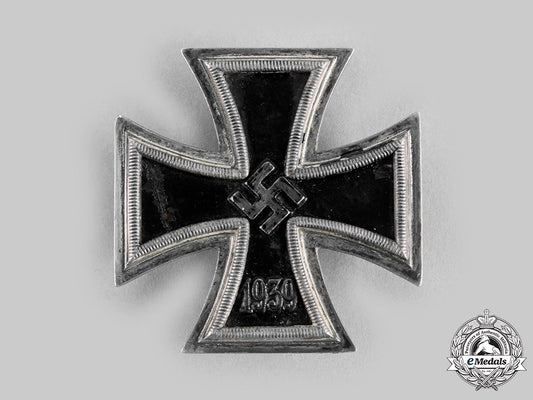germany,_wehrmacht._a1939_iron_cross_i_class,_by_b.h._mayer_c20382_emd7361