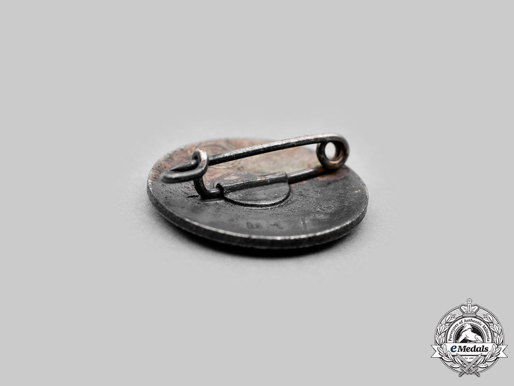 germany,_third_reich._a_pair_of_membership_badges_c20390_mnc8528