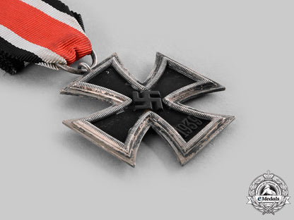 germany,_wehrmacht._a1939_iron_cross_ii_class,_by_klein&_quenzer_c20397_emd3365