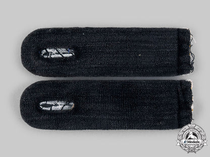 germany,_rad._a_set_of_reich_labour_service_feldmeister_shoulder_boards_c20397_emd7722_1_1