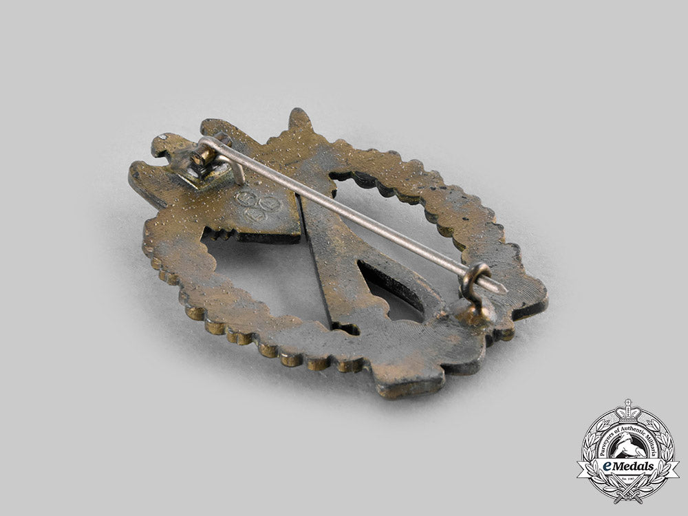 germany,_wehrmacht._an_infantry_assault_badge,_bronze_grade,_by_friedrich_linden_c20402_emd3372