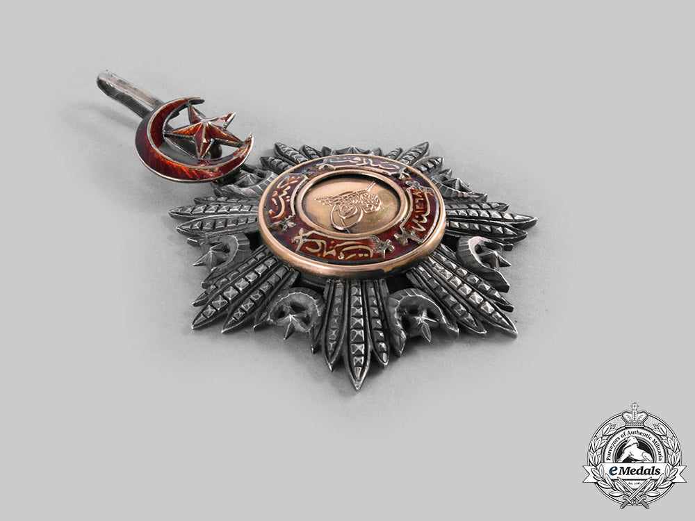 turkey,_ottoman_empire:_an_order_of_the_medjidie,_iii_class_commander_neck_badge,_c.1920_c20453_emd8213