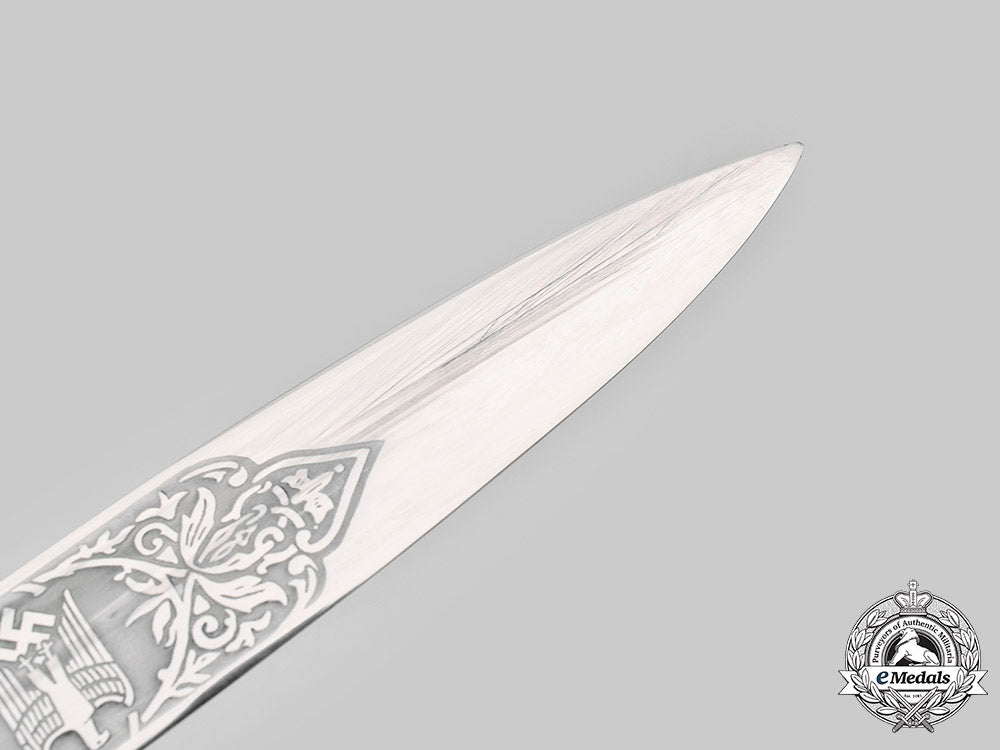 germany,_heer._an_nco/_officer’s_dress_bayonet,_pionier-_bataillon132,_by_lauterjung&_sohn_c20461_mnc8709