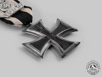 germany,_wehrmacht._a1914_iron_cross_ii_class,_with1939_clasp_c20475_emd3206