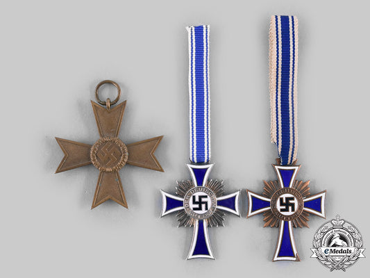 germany,_third_reich._a_lot_of_medals_c20477_emd7787_1