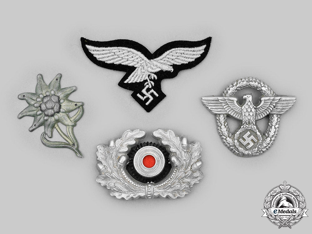 germany,_wehrmacht._a_lot_of_cap_insignia_c20493_mnc8950_1