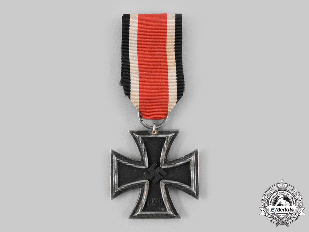 germany,_wehrmacht._a1939_iron_cross_ii_class,_by_arbeitsgemeinschaft_hanau_c20495_emd7866_1