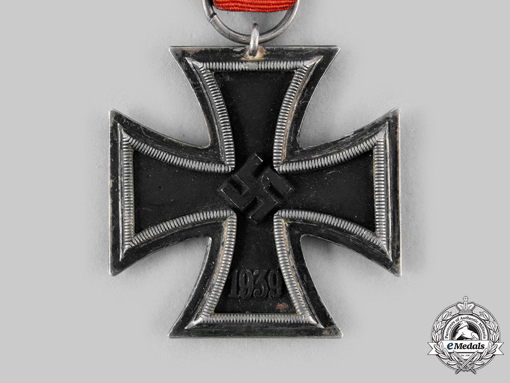 germany,_wehrmacht._a1939_iron_cross_ii_class,_by_arbeitsgemeinschaft_hanau_c20496_emd7868_1