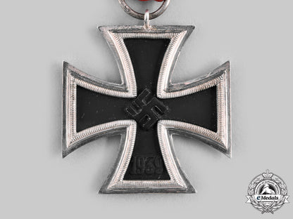 germany,_wehrmacht._a1939_iron_cross_ii_class,_by_klein&_quenzer_c20502_emd3028_2