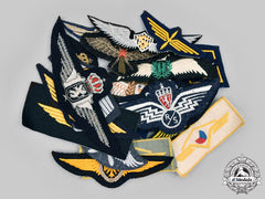 International. A Lot Of Twenty-Two Air Force Badges
