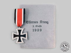 Germany, Wehrmacht. A 1939 Iron Cross Ii Class, By Wächtler & Lange