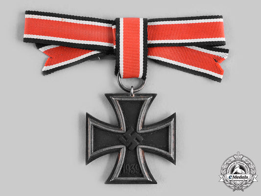 germany,_wehrmacht._a1939_iron_cross_ii_class,_by_klein&_quenzer_c20517_emd3103