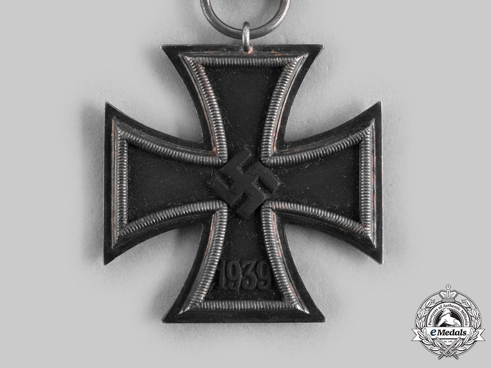 germany,_wehrmacht._a1939_iron_cross_ii_class,_by_klein&_quenzer_c20519_emd3115