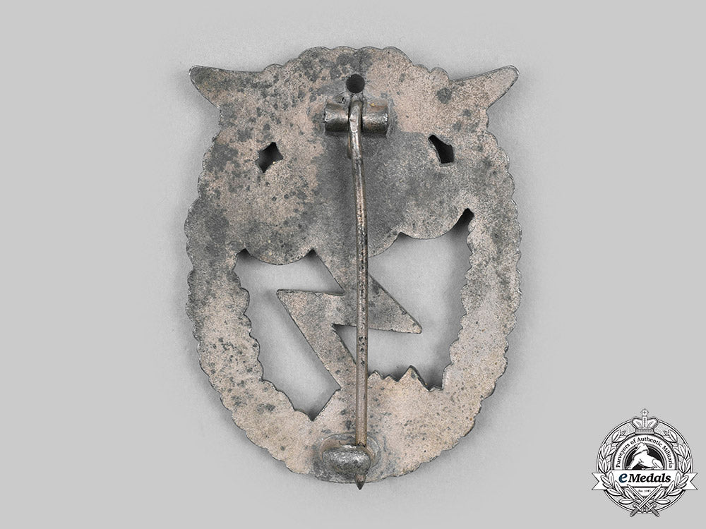germany,_luftwaffe._a_ground_assault_badge_c20519_mnc4850_1_1