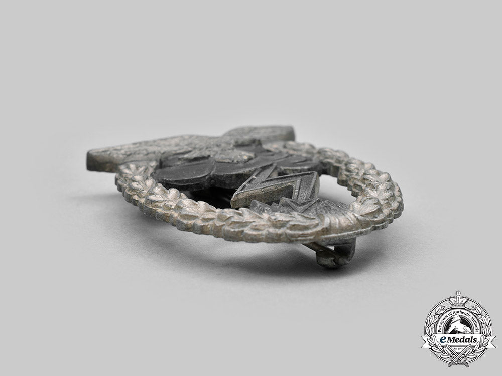 germany,_luftwaffe._a_ground_assault_badge_c20520_mnc4853_1_1