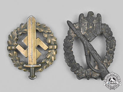germany,_wehrmacht._a_pair_of_service_badges_c20524_mnc4862