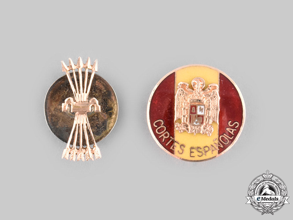 spain,_fascist_state._a_presentation_plaque&_gold_miniature_awards_to_don_josé_antonio_girón_de_velasco,_c20529_mnc0799_1
