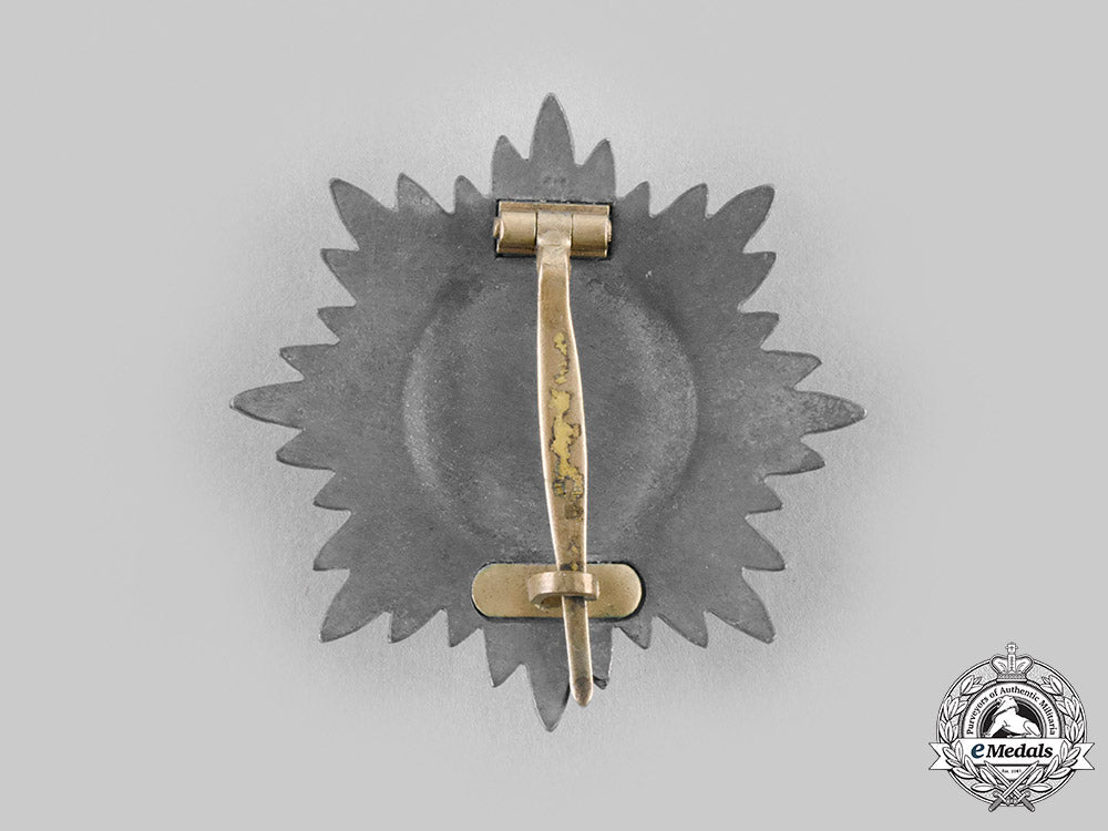 germany,_wehrmacht._an_eastern_people’s_medal,_i_class_in_gold_with_swords_and_case,_by_wächtler&_lange_c20538_emd3648_1_1_1